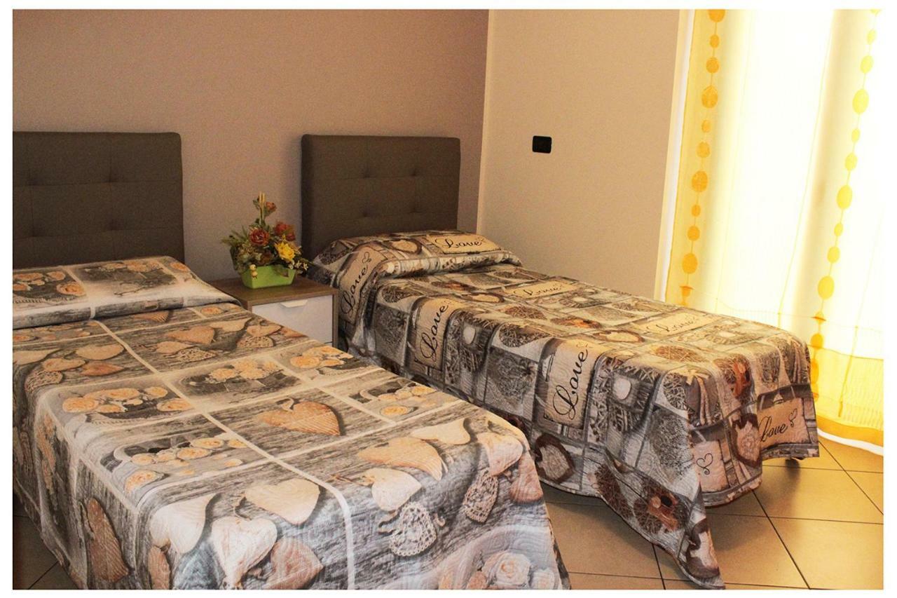 Casa Vacanza "La Chiazza Di Grutti" Grotte  Екстер'єр фото